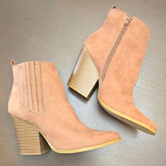 QUPID Womens Sz 10 Booties Square Toe 4" Heel New - Picture 1 of 8